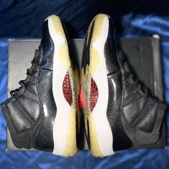 ***SOLD*** Jordan Retro 11 “72-10” SIZE 8 - Picture 3 of 4